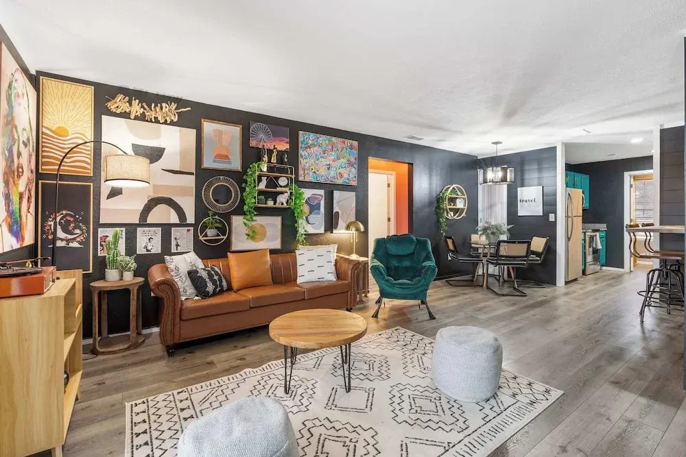 Marilyns Modern Hideaway A One-of-a-kind Find!