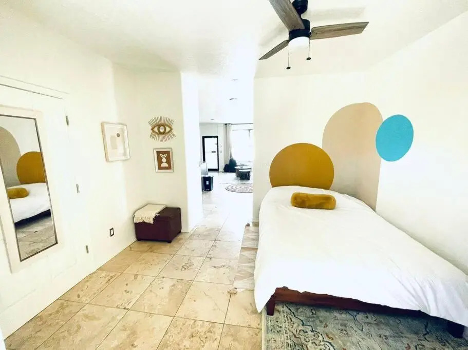 Pet Friendly! Private retreat in Nob Hill