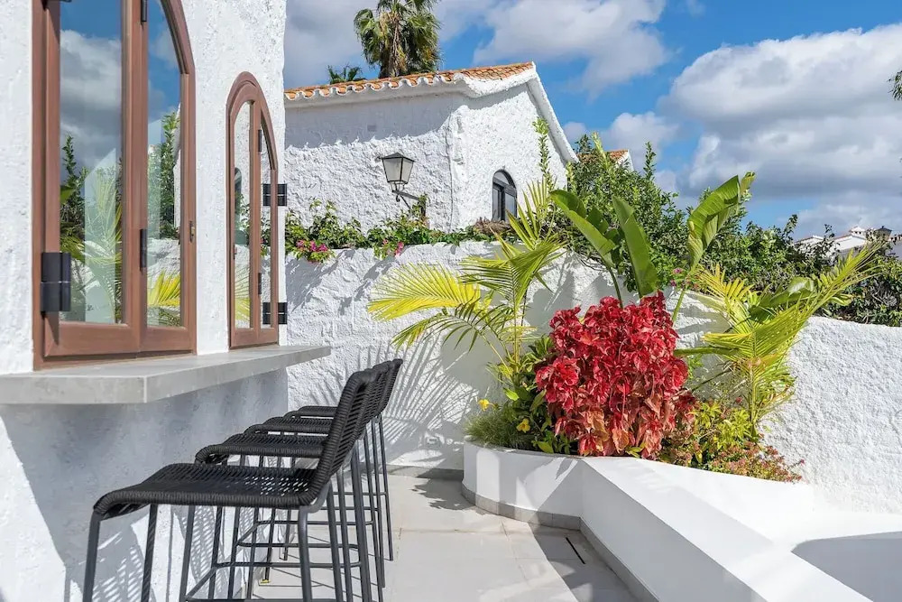 Luxury House With Private Heated Pool in Nerja!