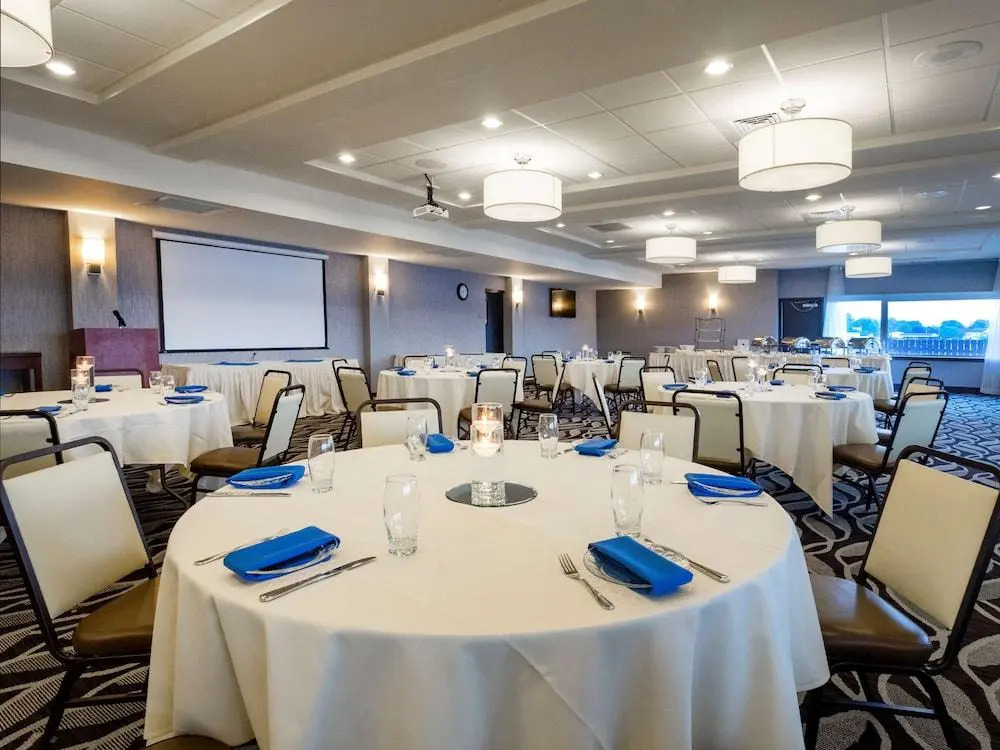 Four Points By Sheraton Niagara Falls