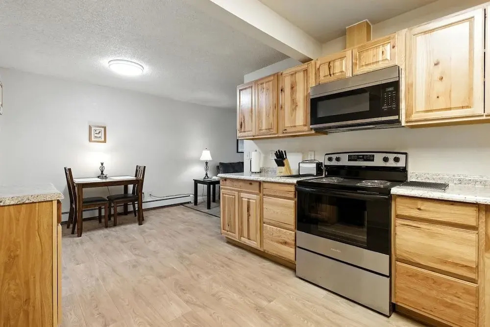 Anchorage 5br Retreat Hikes, City & Comfort 5 Bedroom Home