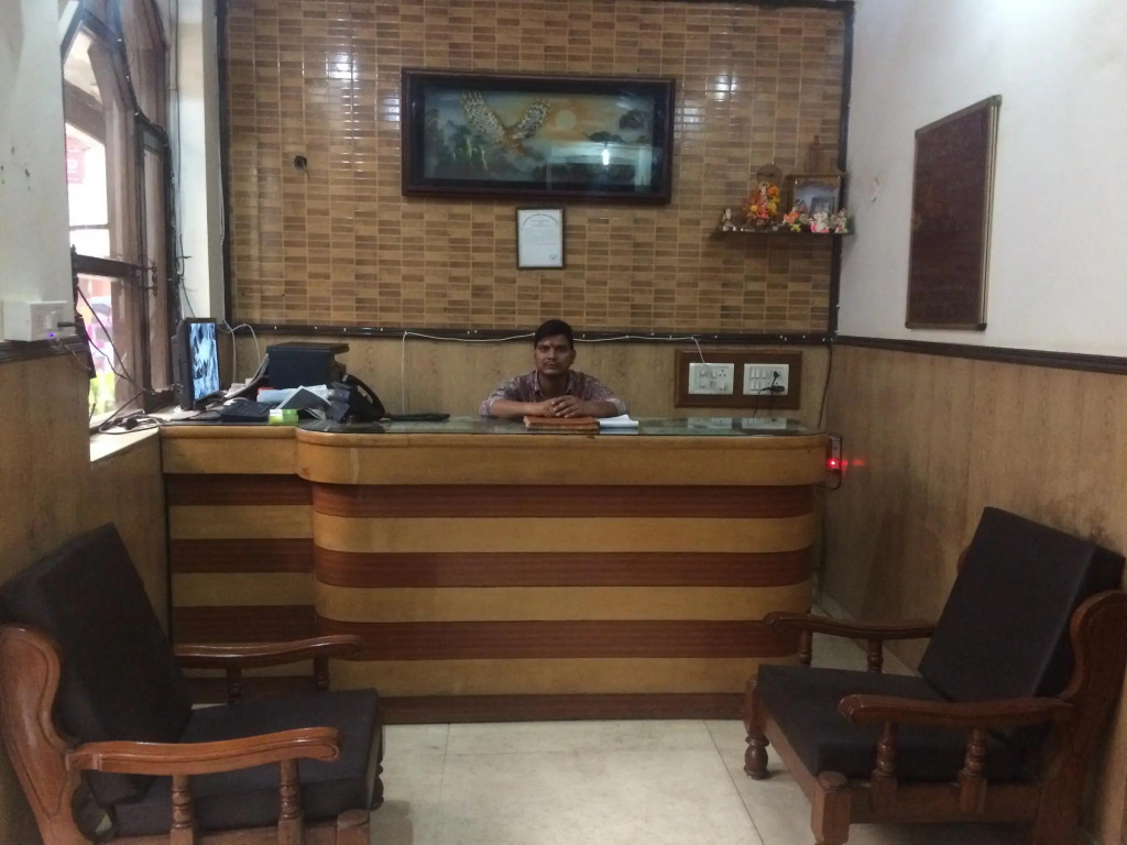 Hotel Baba Deluxe near New Delhi Railway Station and City Center -By RCG Hotels