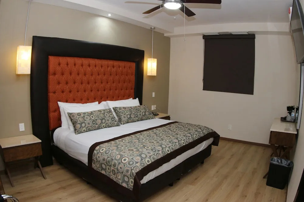 Centriplaza Hotel Suite & Spa