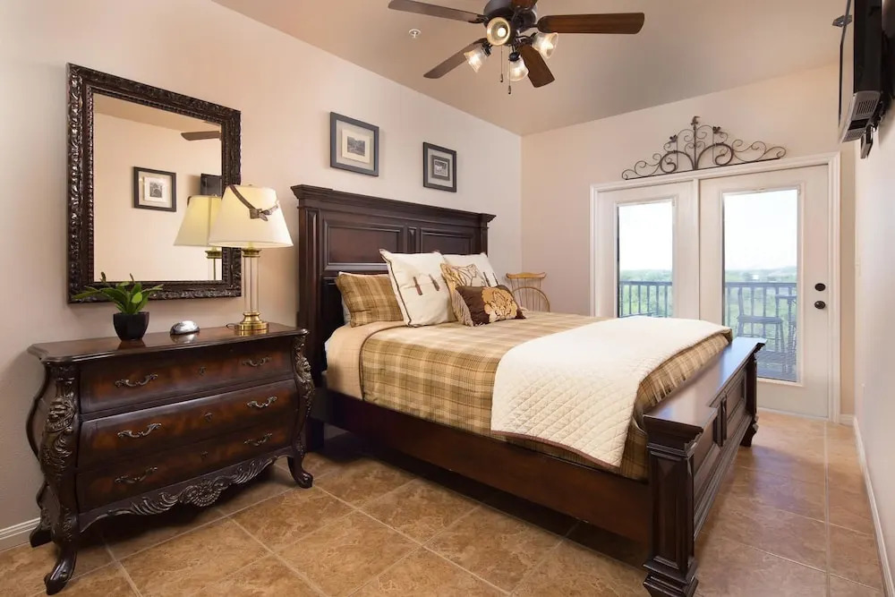 Rio Hacienda Vg306 3 Bedroom Condo by RedAwning