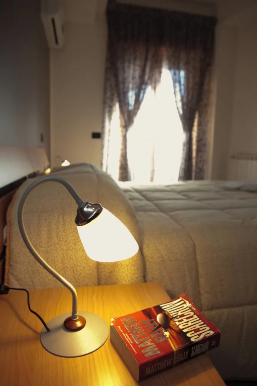 Mauro Home Bed and Relax