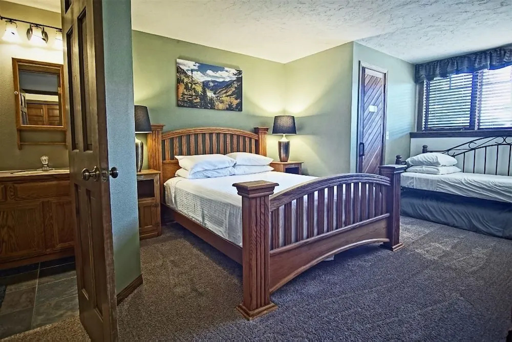 The Phoenix 223 2 Bedroom Condo