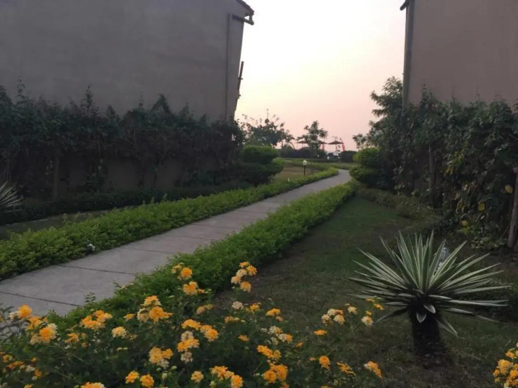 Luwansa Beach Hotel