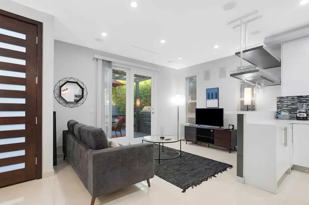 Walefield by Avantstay Mid-wilshire Home + Pool