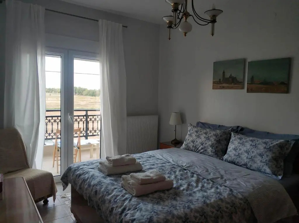 Polys Apartment with view
