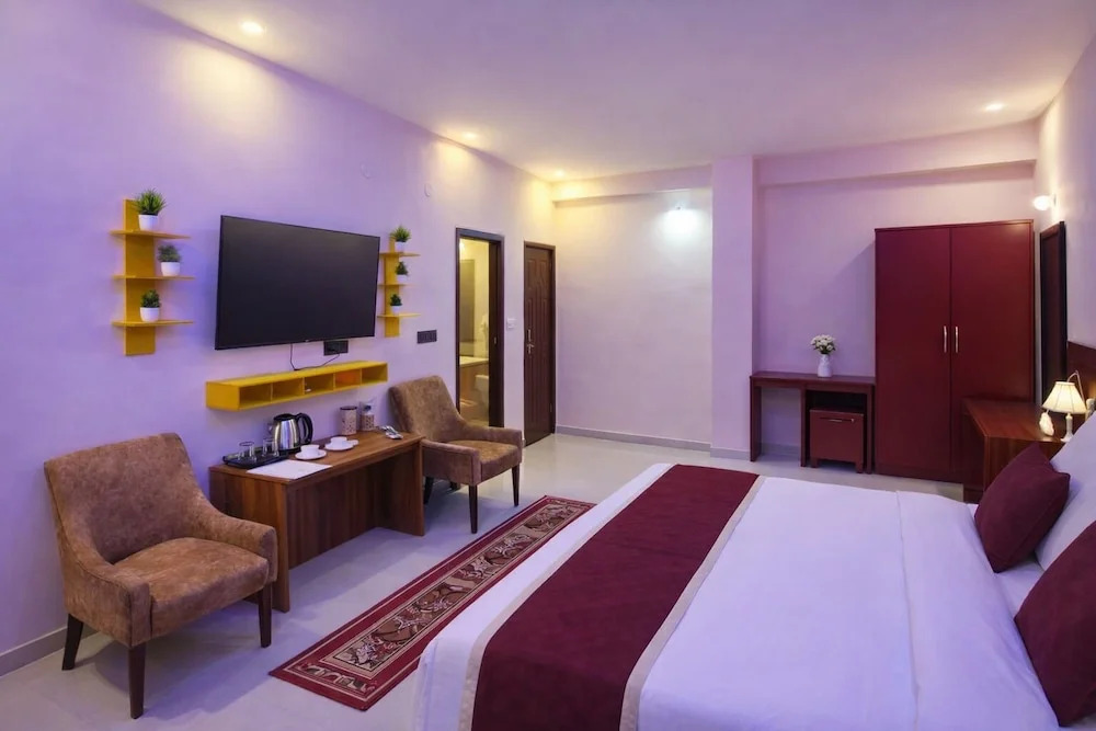 Pavitram Hotel & Banquet