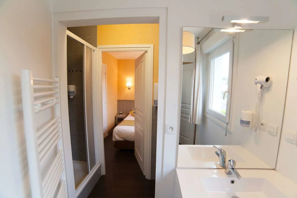 BRIT HOTEL CONFORT Lannion vers Perros-Guirec