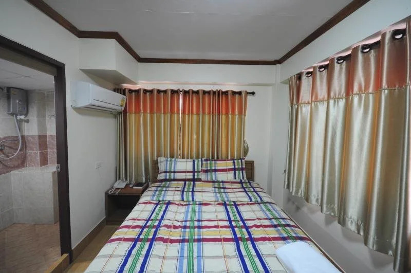 Phoonsab Hostel