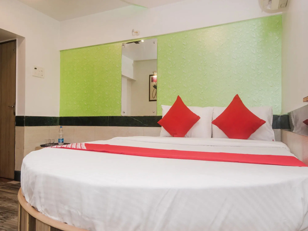 OYO 4224 Nest Inn