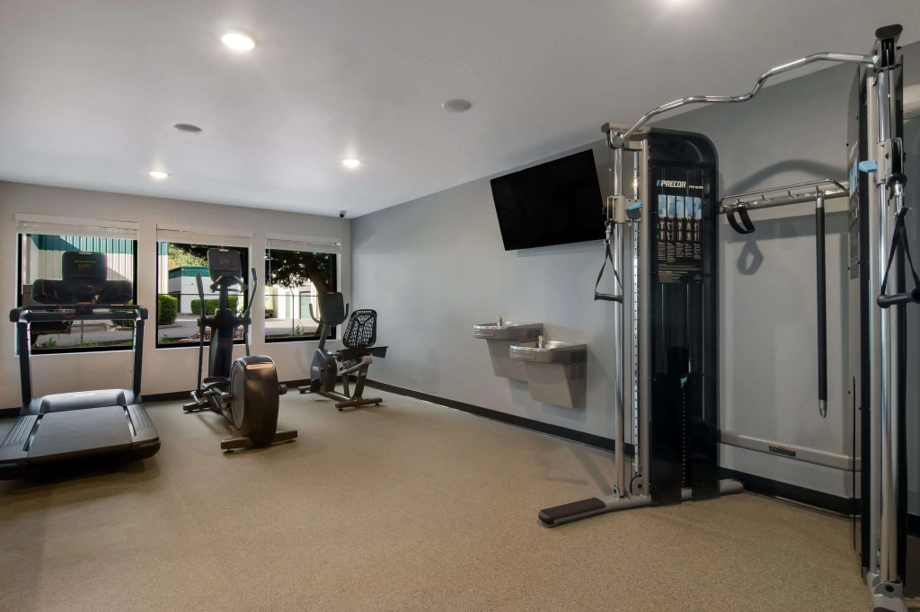Woodspring Suites Olympia - Lacey