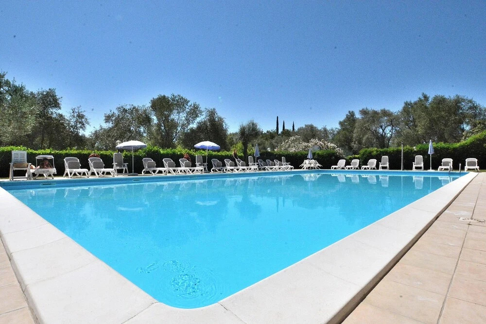 Apartment La Fiore 2 With Pool