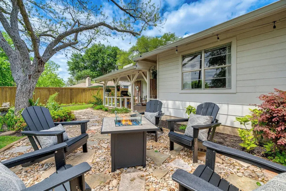 3 Mi to Dell Diamond! Family Hub w/ Game Room