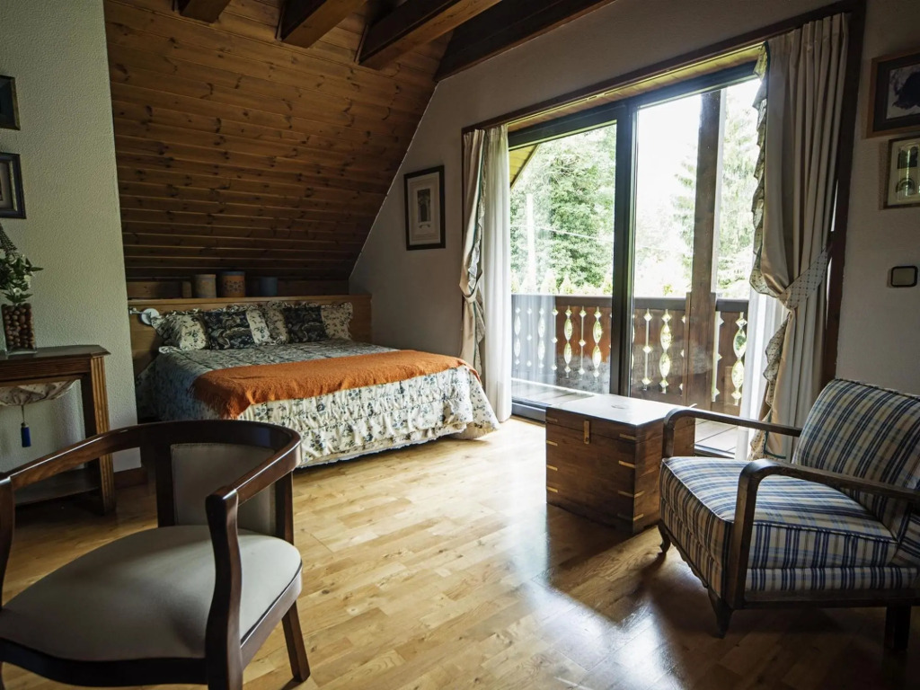 Splendid house next to the Baqueira Beret ski resort for 9 people