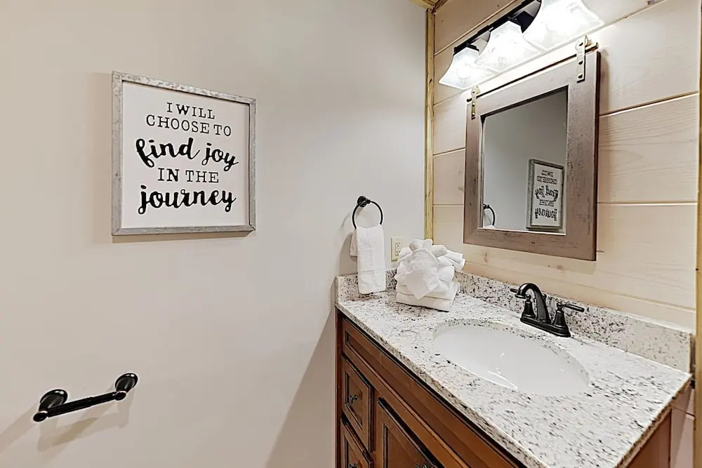 New Listing! Brand-new W/ Private Hot Tub 2 Bedroom Duplex