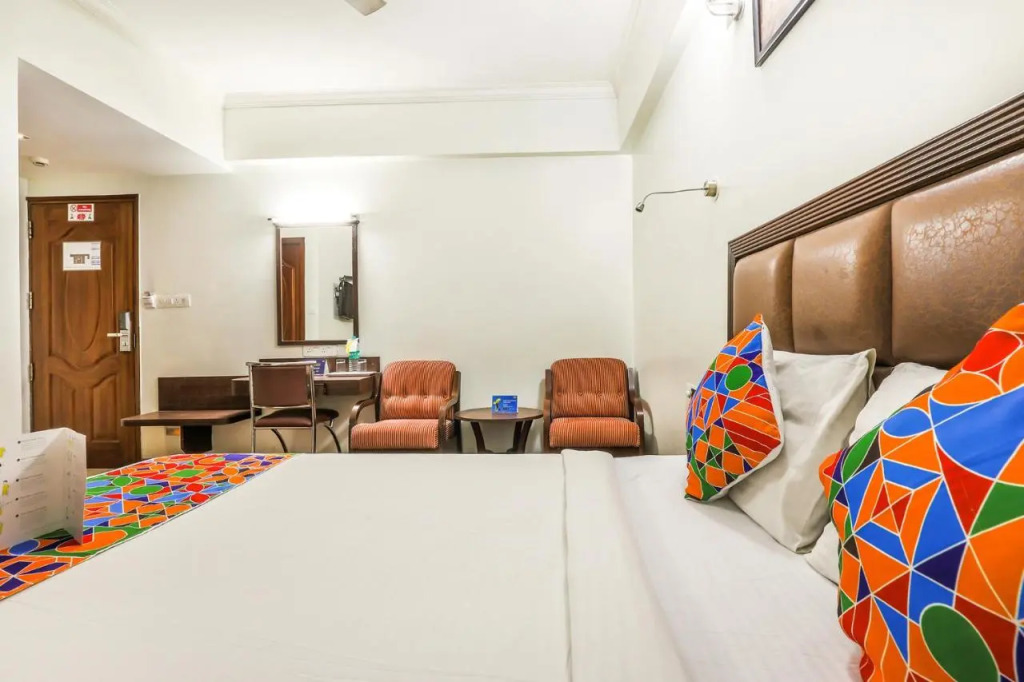 Fabhotel Sri Krishna Suites