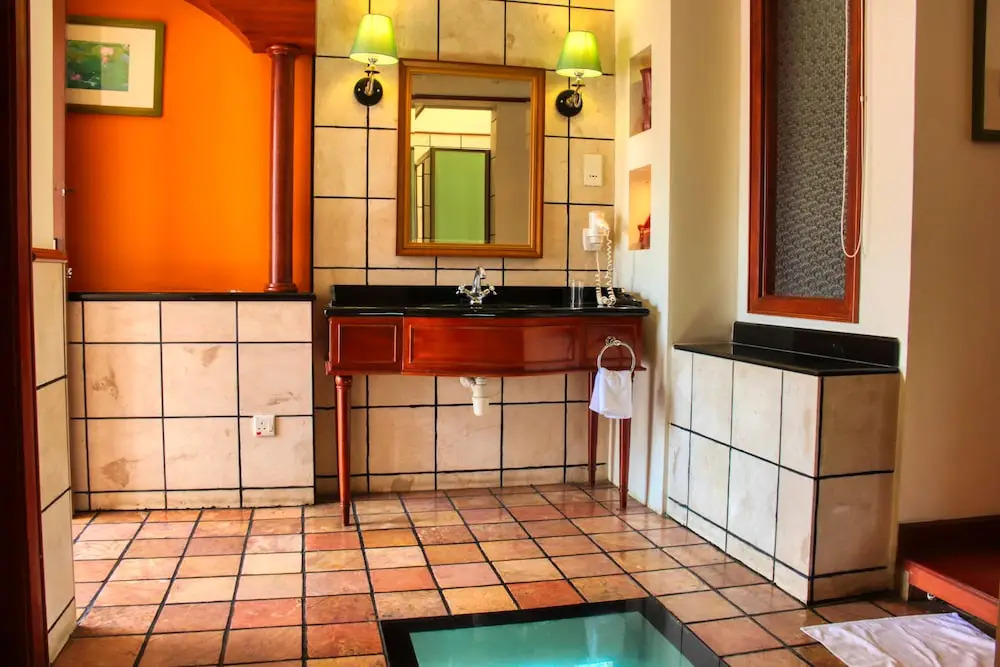 AlexaPD Private Water Chalets