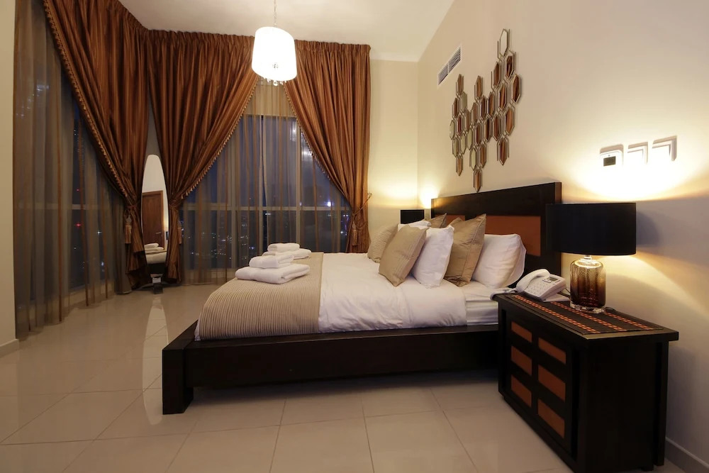 Signature Holiday Homes - The Penthouse