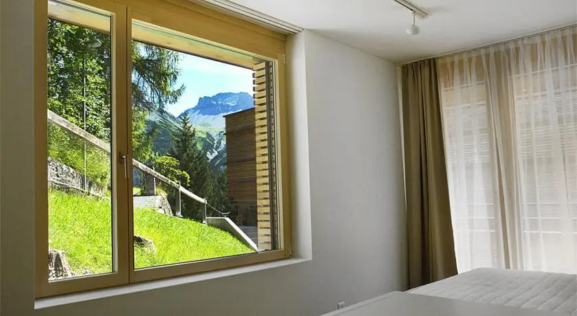 Arosa Raetia Nana