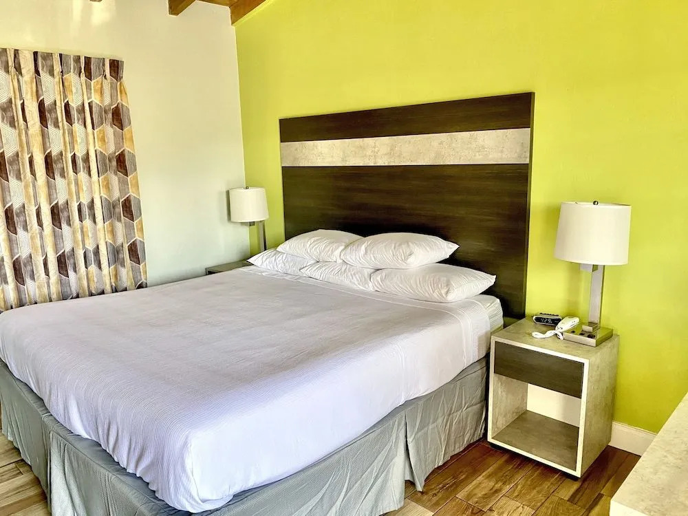 Budget Inn South