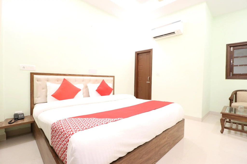 OYO 48657 Hotel Pearl 42
