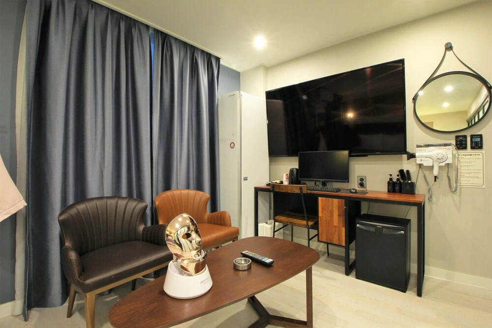 Neulbo Hotel