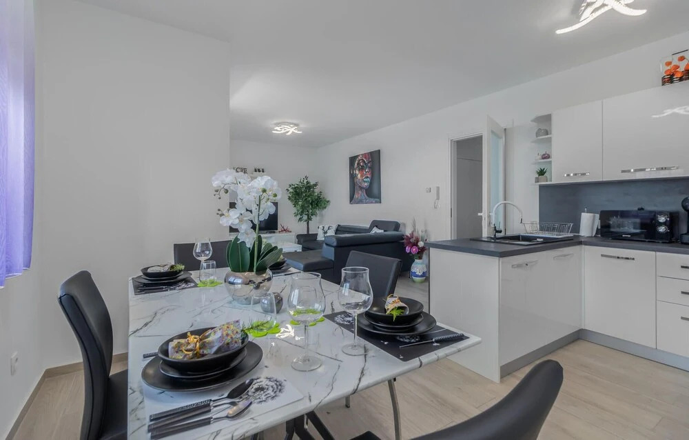 Awesome Apartment in Kostrena With Wifi and 2 Bedrooms