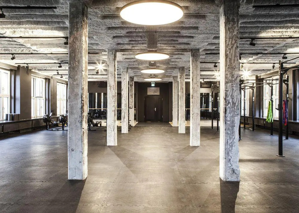Design Hostel P182