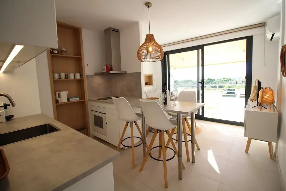 Modern Apartment With River Views