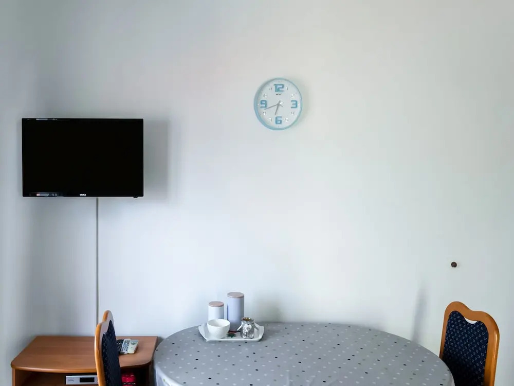 Sea-view Apartment in Mastrinka - Trogir With Balcony