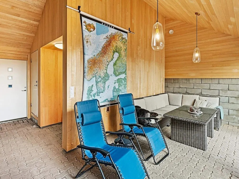 10 Person Holiday Home in Lindesnes