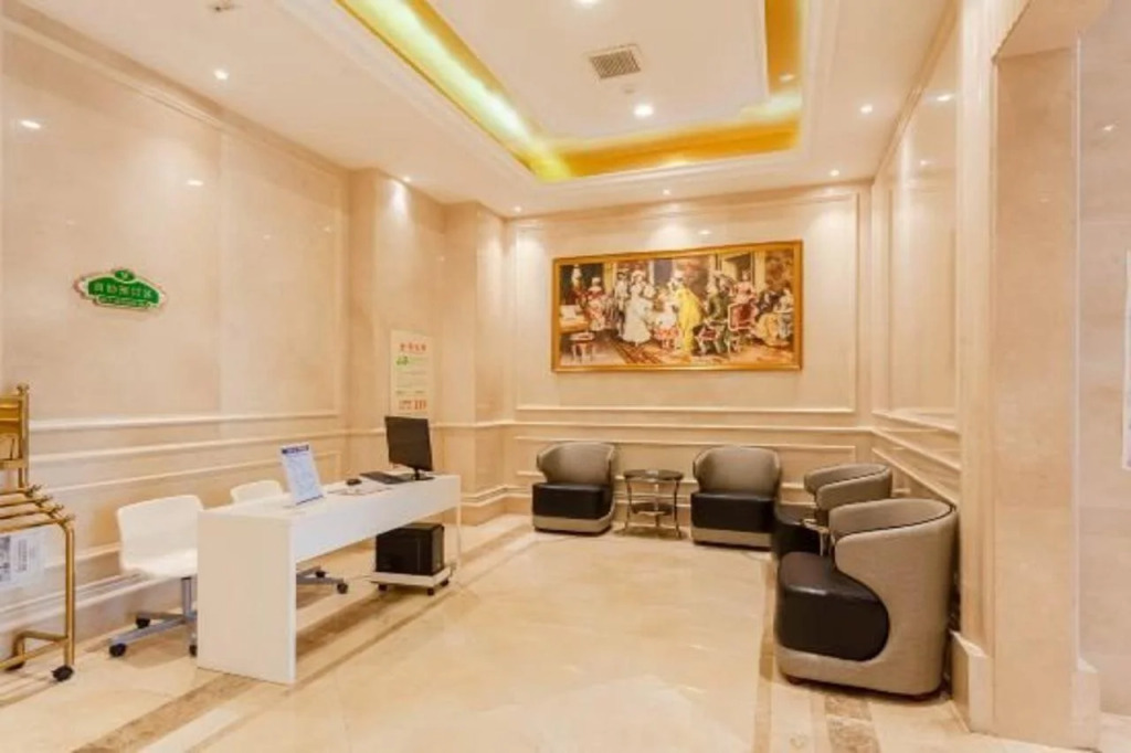 Vienna Hotel (Mudu Yangtze No.1 Living Plaza)