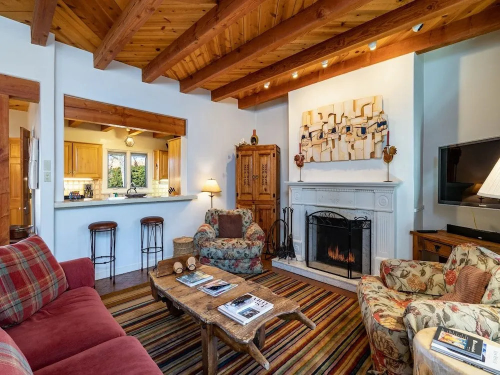 Puertas de Canyon Road by Kokopelli Property Management