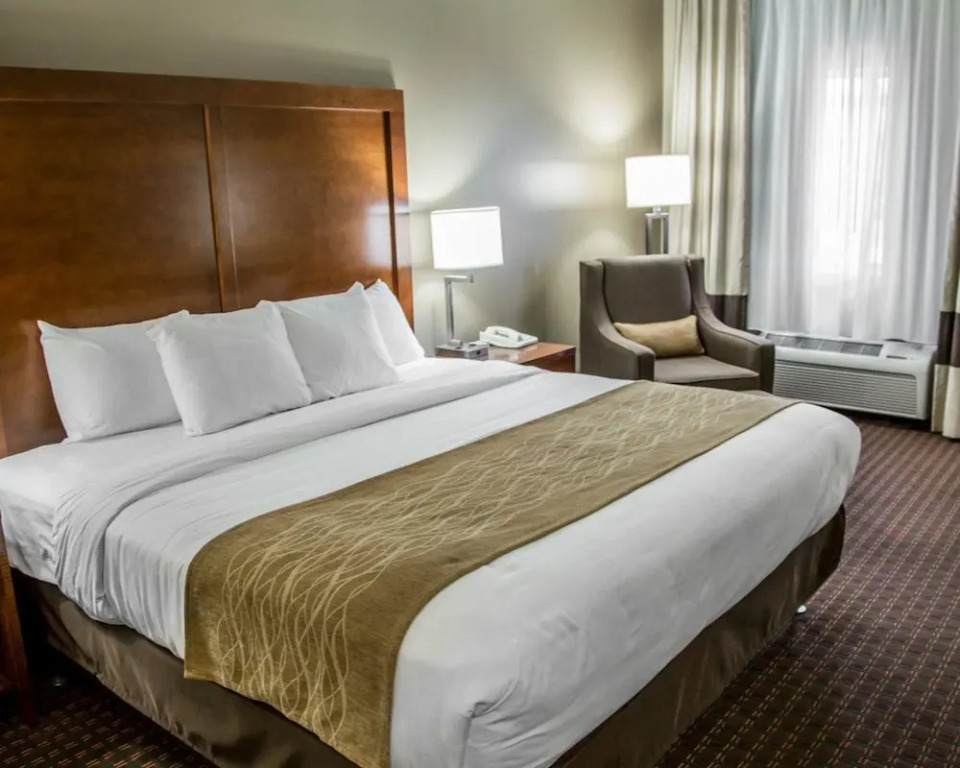 Comfort Inn & Suites Riverview