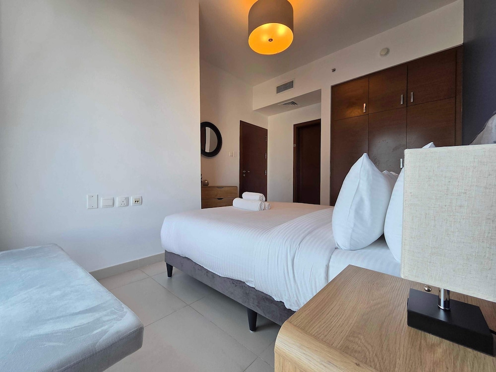 Silkhaus Signature 1BR in Reem Island Gate Tower