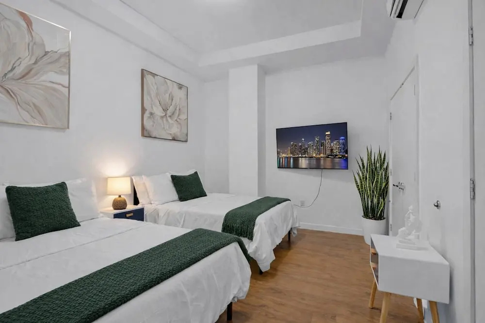 Meridia by Stylish Stays
