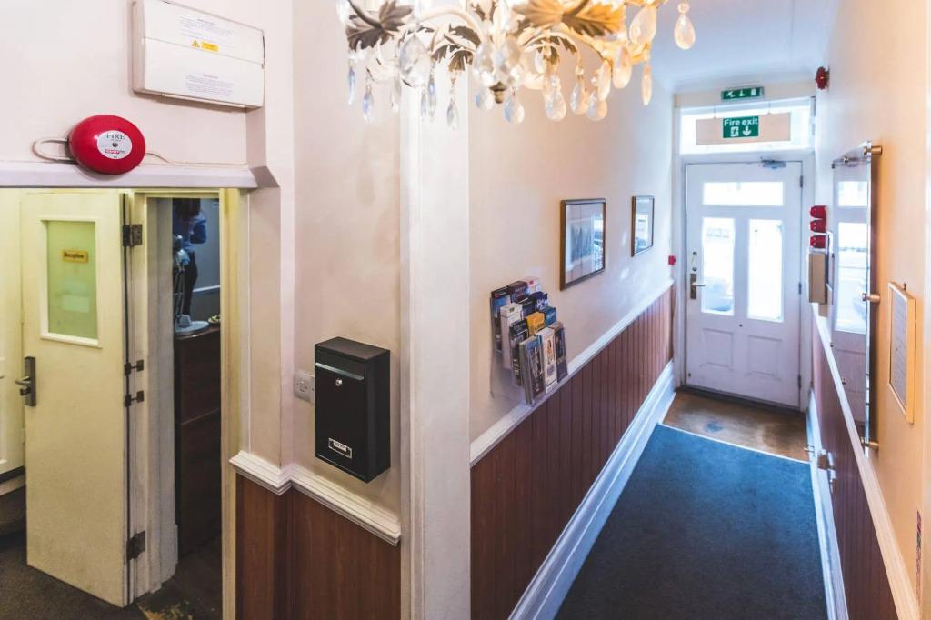 Ebury House Hotel