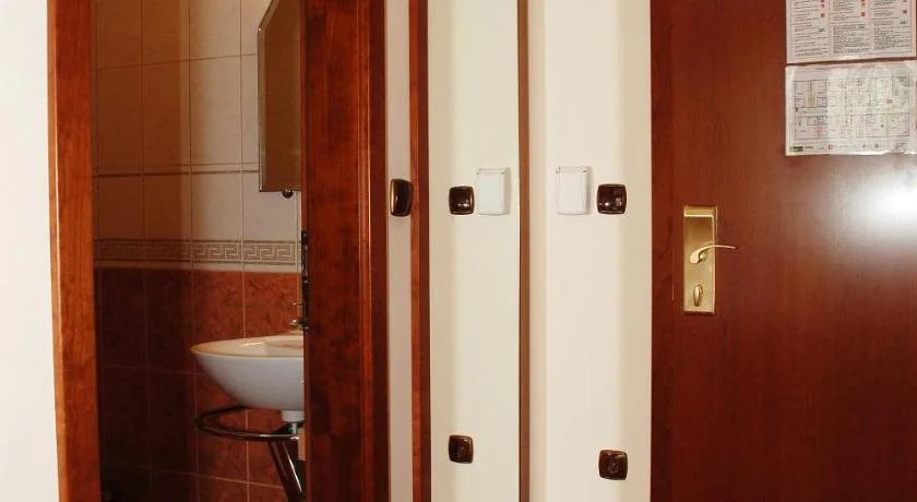Hotel Zvezda