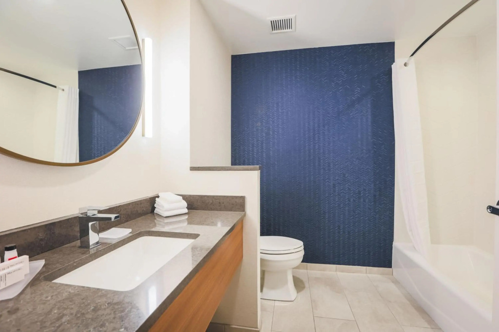 Fairfield Inn & Suites Marquette