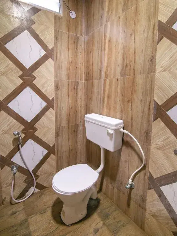 Hotel Crystal Riverside by OYO Rooms