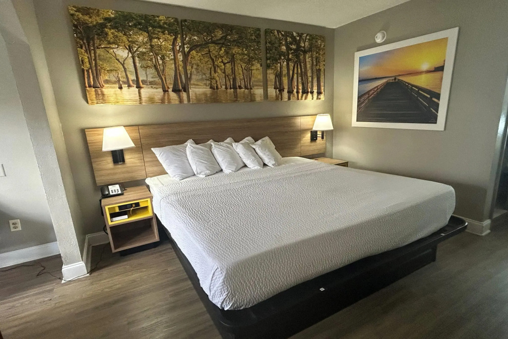 Days Inn by Wyndham Dublin GA