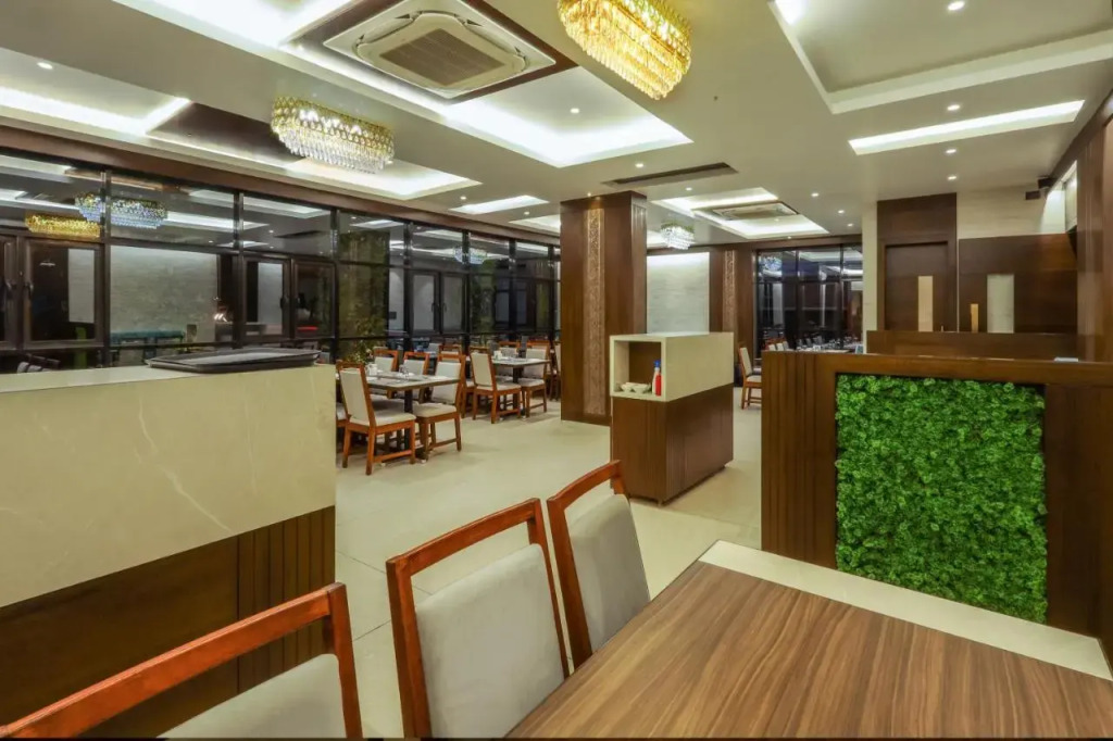 Blisss Hotel, Kolhapur