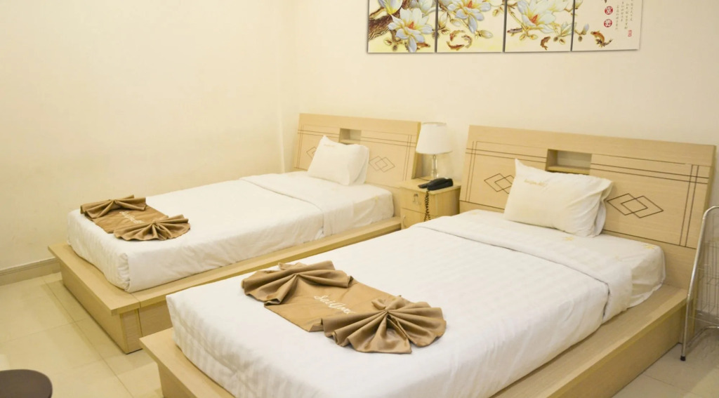 Mekong Hotel