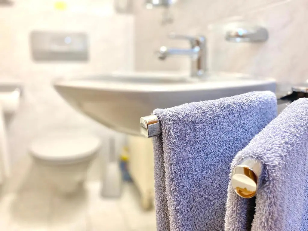 Ferienwohnung am Tegernsee - 2min zum See, unter dem Dach und urgemütlich