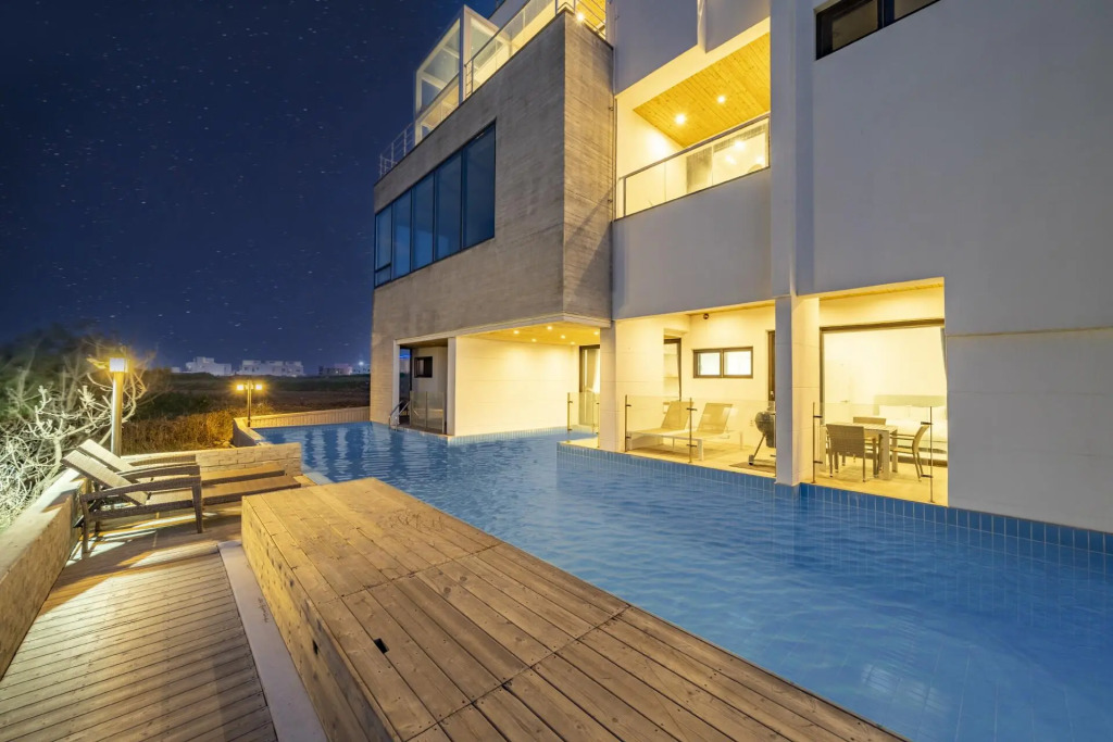 Pohang Beach de Whale Poolvilla