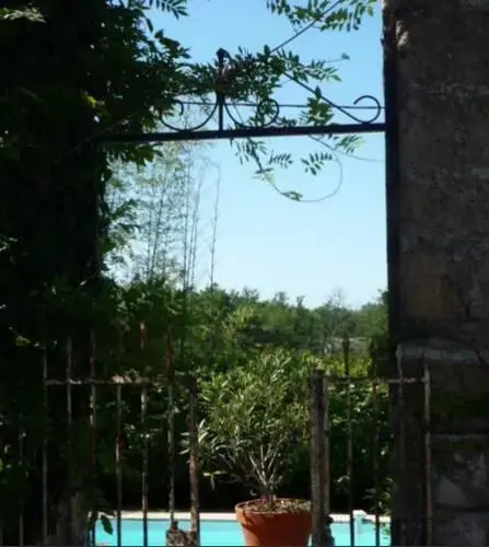 Chambre dhôtes - Château Commarque