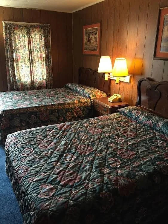 M and M Motel
